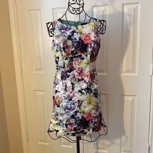 TAHARI Arthur Levine Floral Sheath Dress sz 8